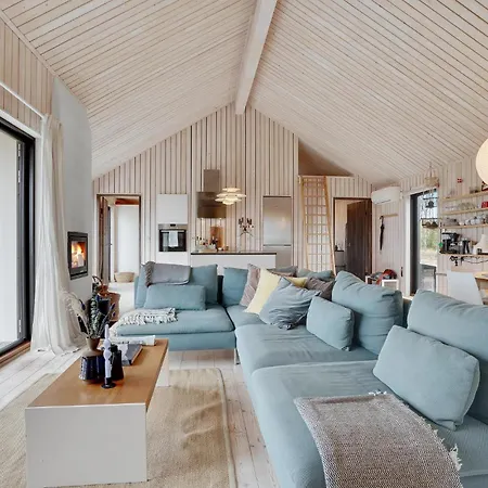 Holiday home 3 Bedroom Stunning In