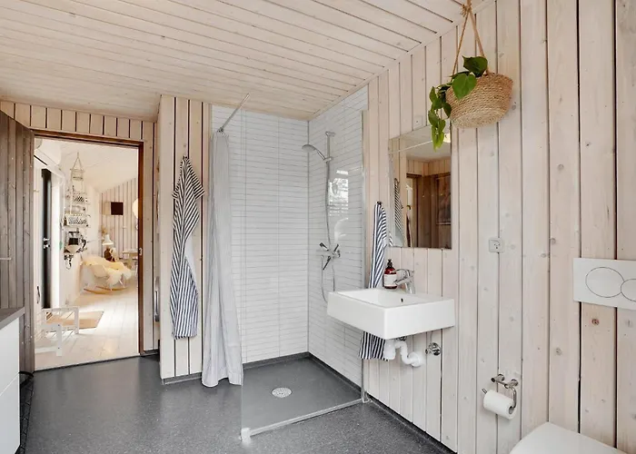 3 Bedroom Stunning In Thyholm