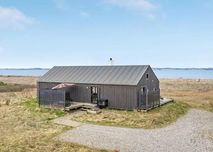 3 Bedroom Stunning In *