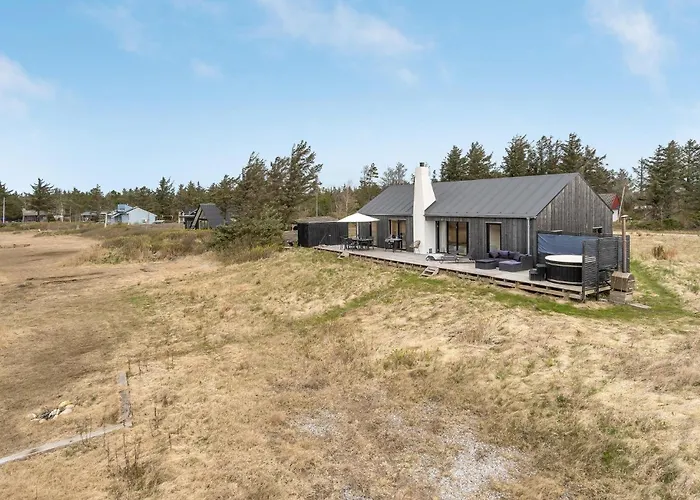 3 Bedroom Stunning In Thyholm